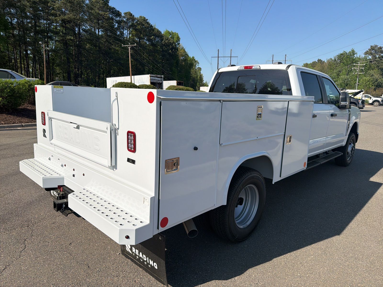 New 2026 Oxford White Ford XL image 16