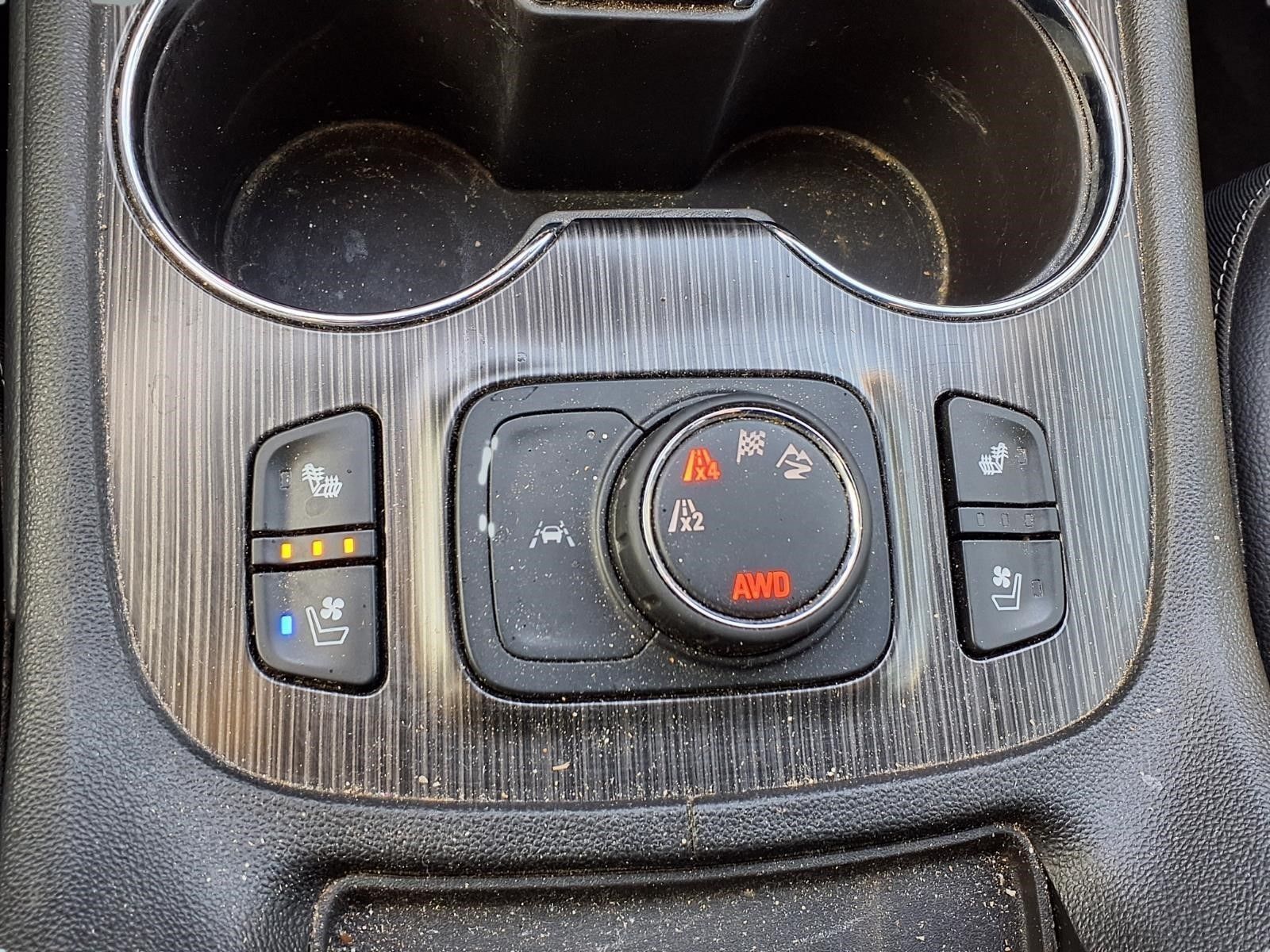 2023 GMC Acadia SLT Black at AutoSavvy Houston Southwest