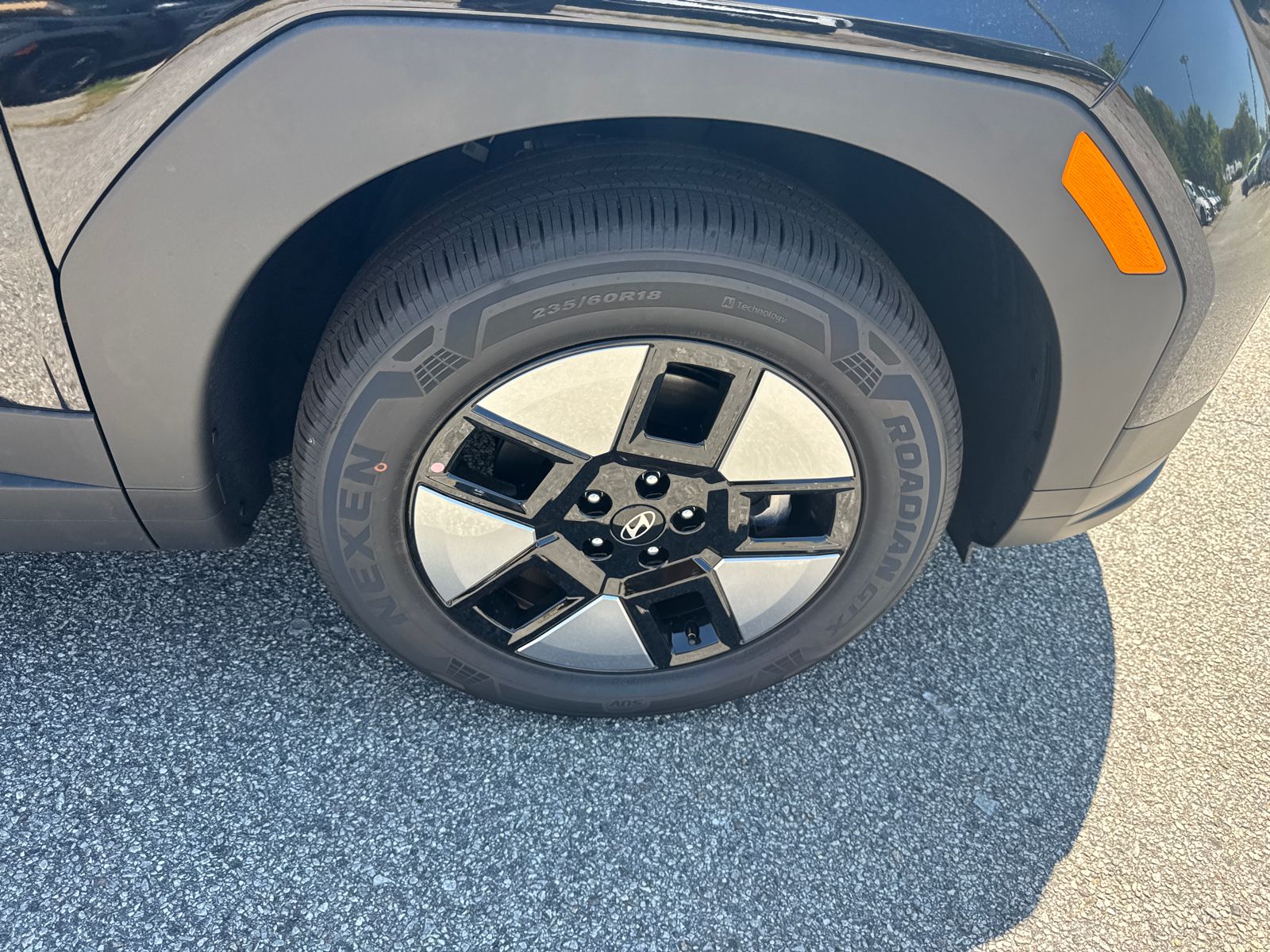 New 2027 Black Hyundai SEL image 13
