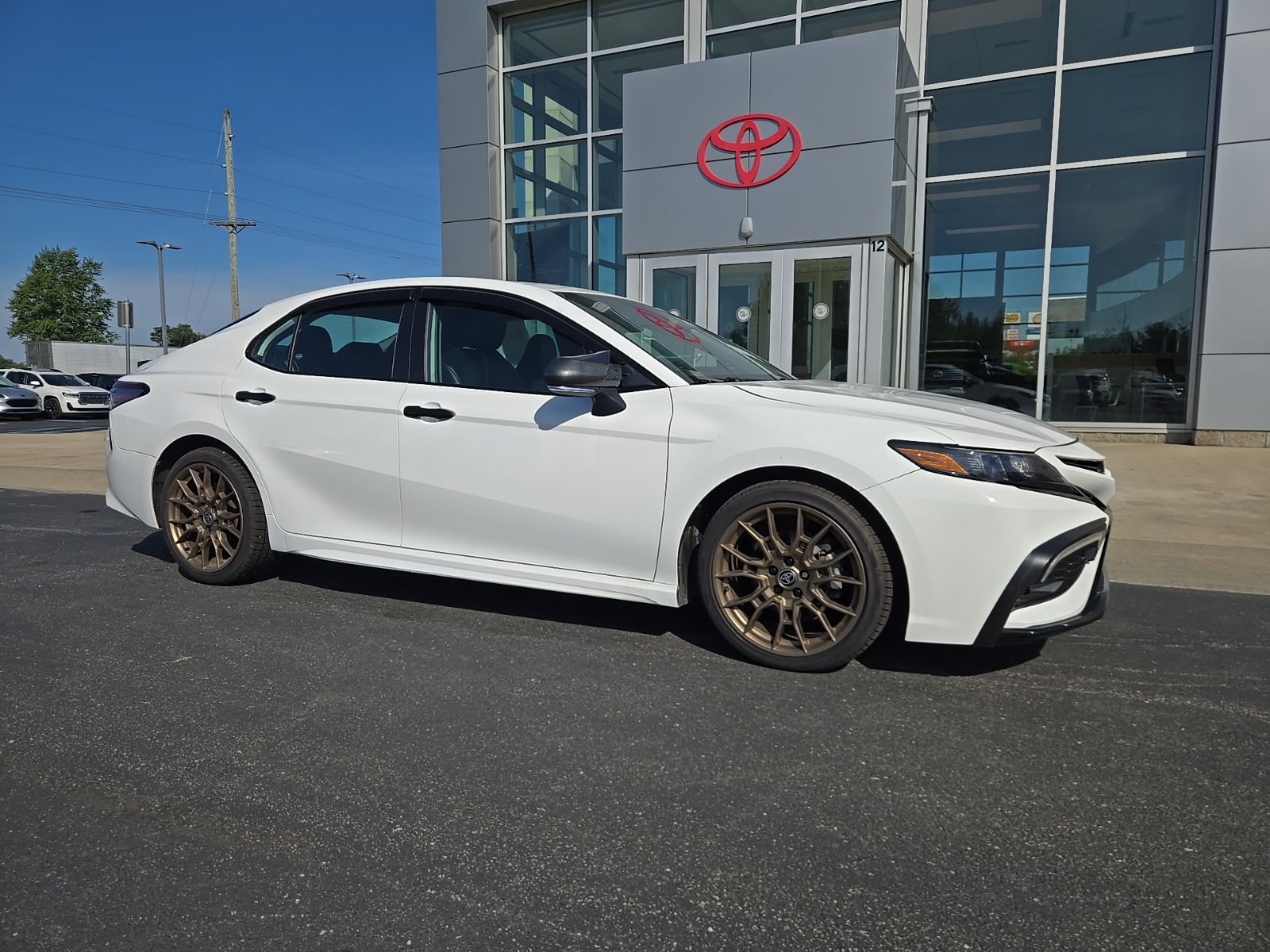 2024 Toyota Camry SE Nightshade - Photo 2
