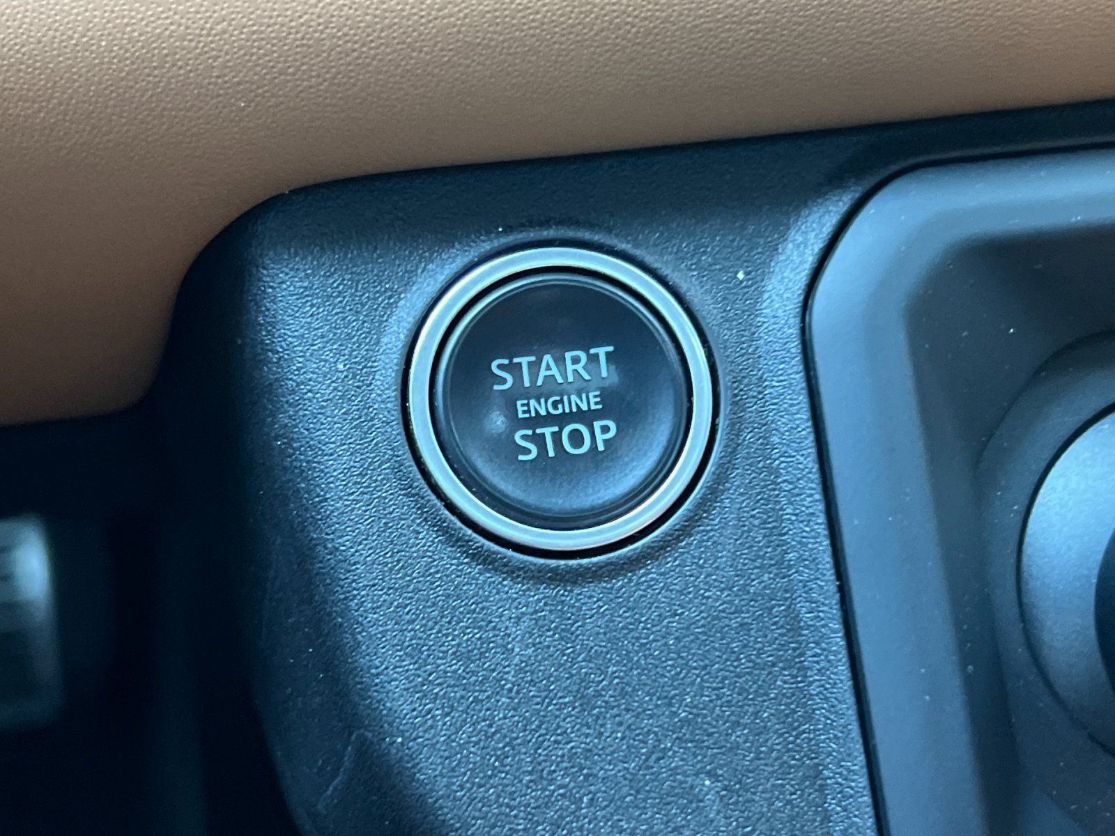2023 Land Rover Defender 110 V8 — full photo 21 of 27