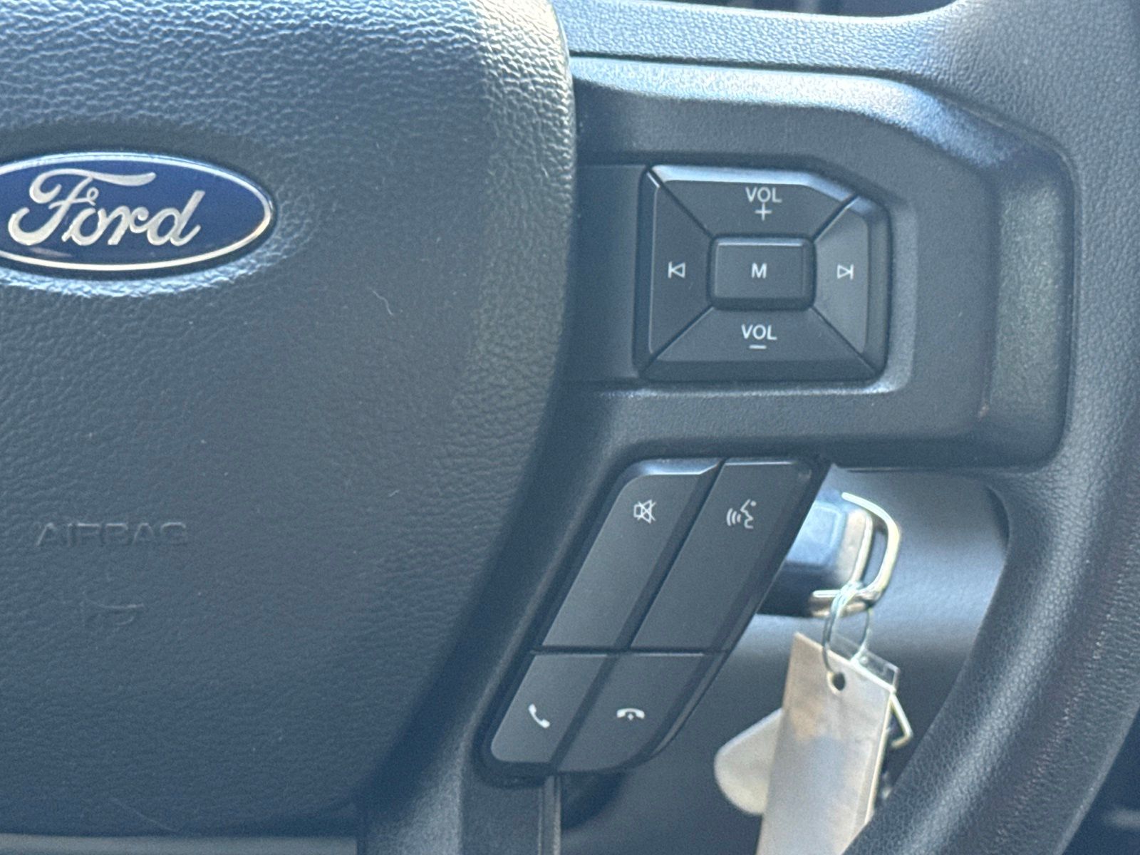 Certified Used 2022 Oxford White Ford XLT image 18