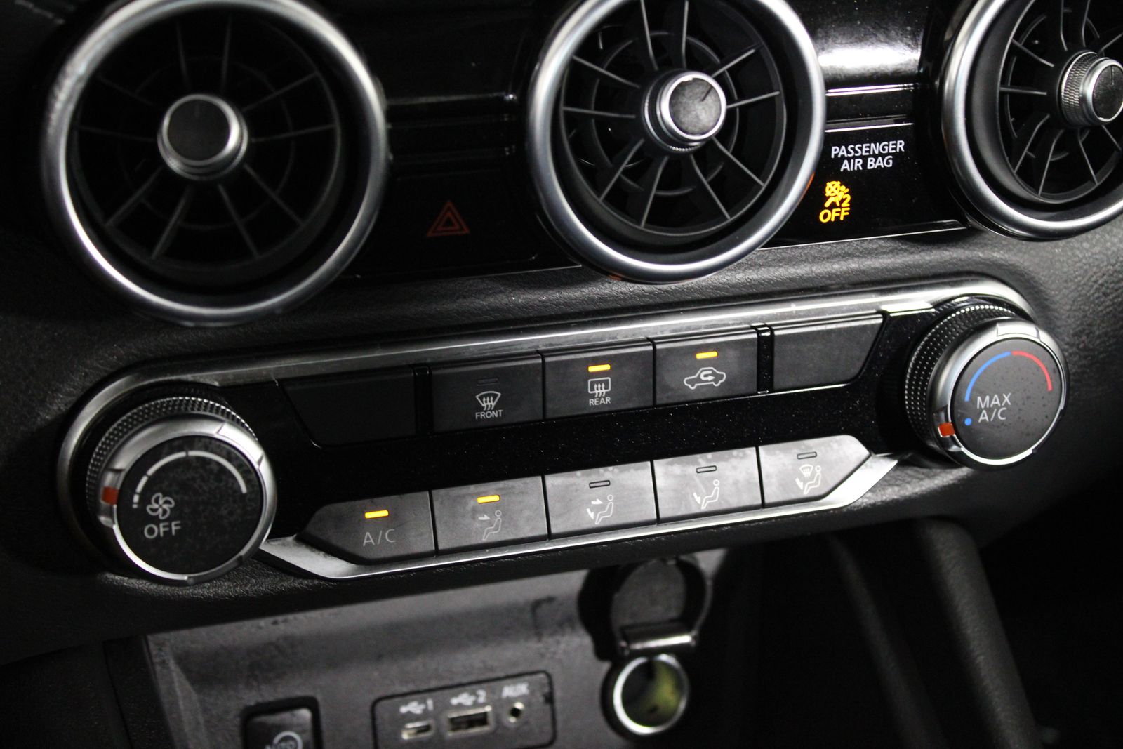 Used 2025 Gray Nissan SV image 23