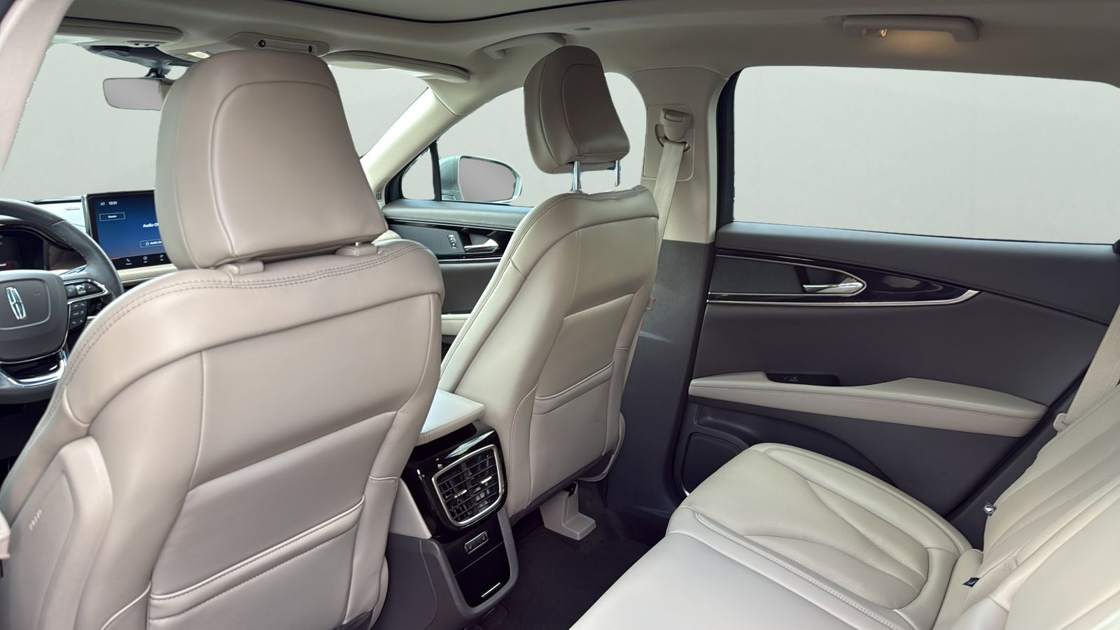 Used Car 2023 Lincoln Nautilus  Reserve For Sale Under $40,000 In Austin, Texas
