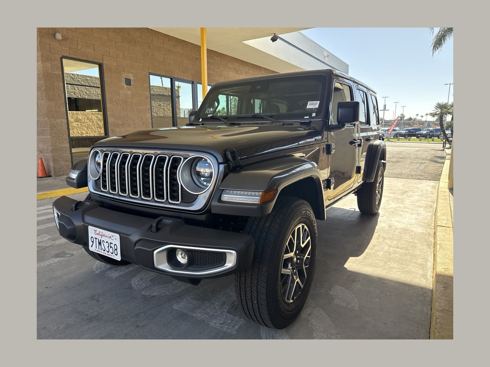 Crystal Metallic 2025 Jeep Wrangler SUV / Crossover Four-Wheel Drive 8-Speed Automatic