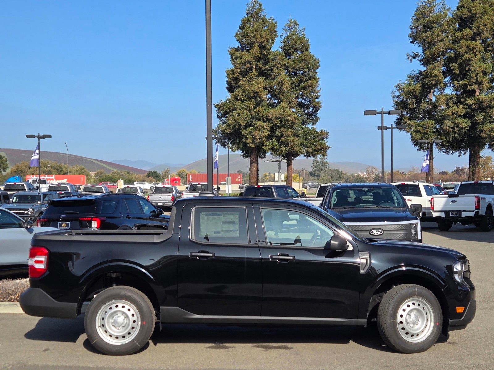 New 2025 Black Ford XL image 3