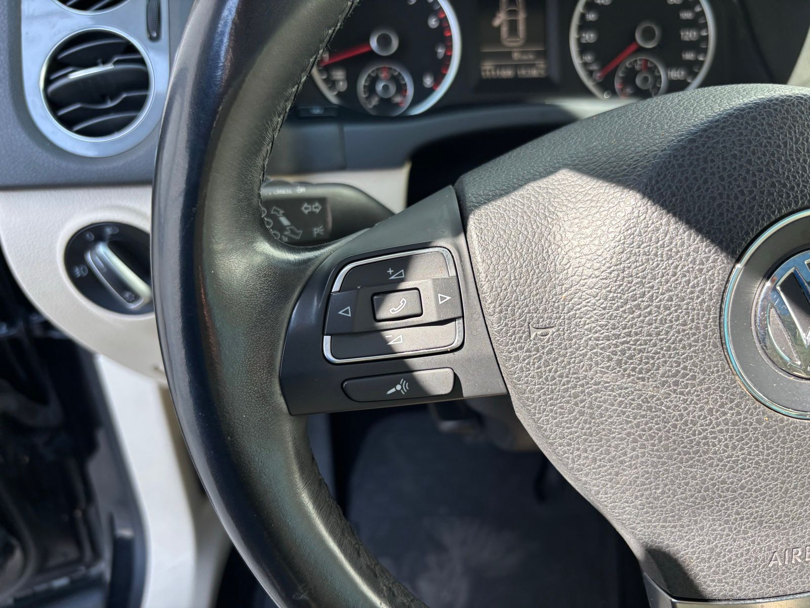 Used Car 2012 Volkswagen Tiguan  For Sale Under $10,000 In Austin, Texas