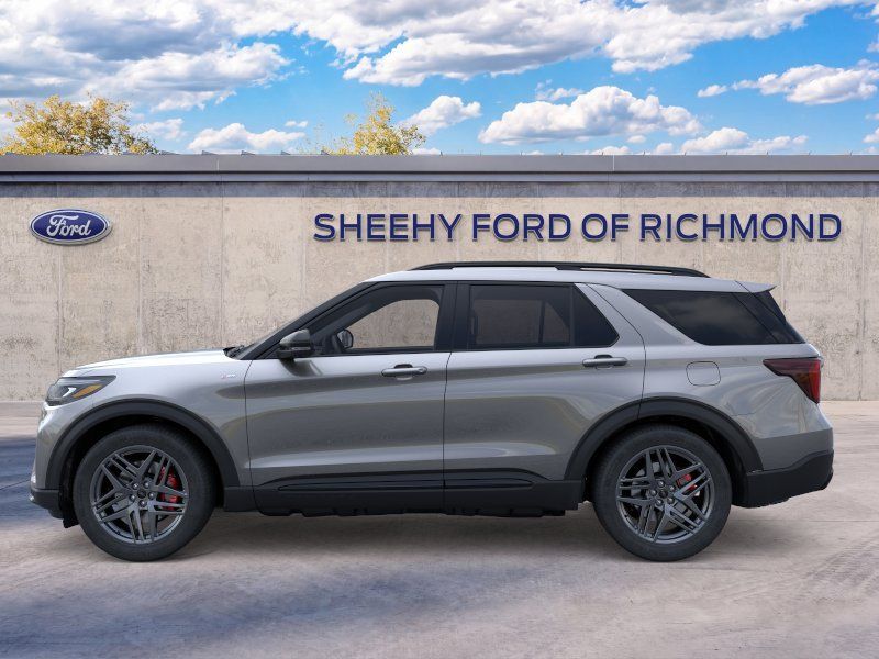 New 2026 Carbonized Gray Metallic Ford ST-Line image 4