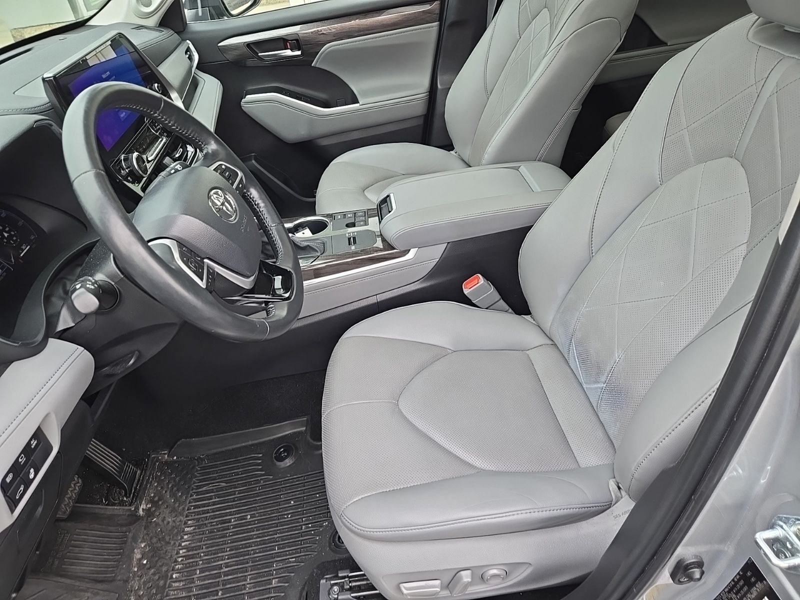 used 2024 Toyota Highlander Hybrid car, priced at $48,430