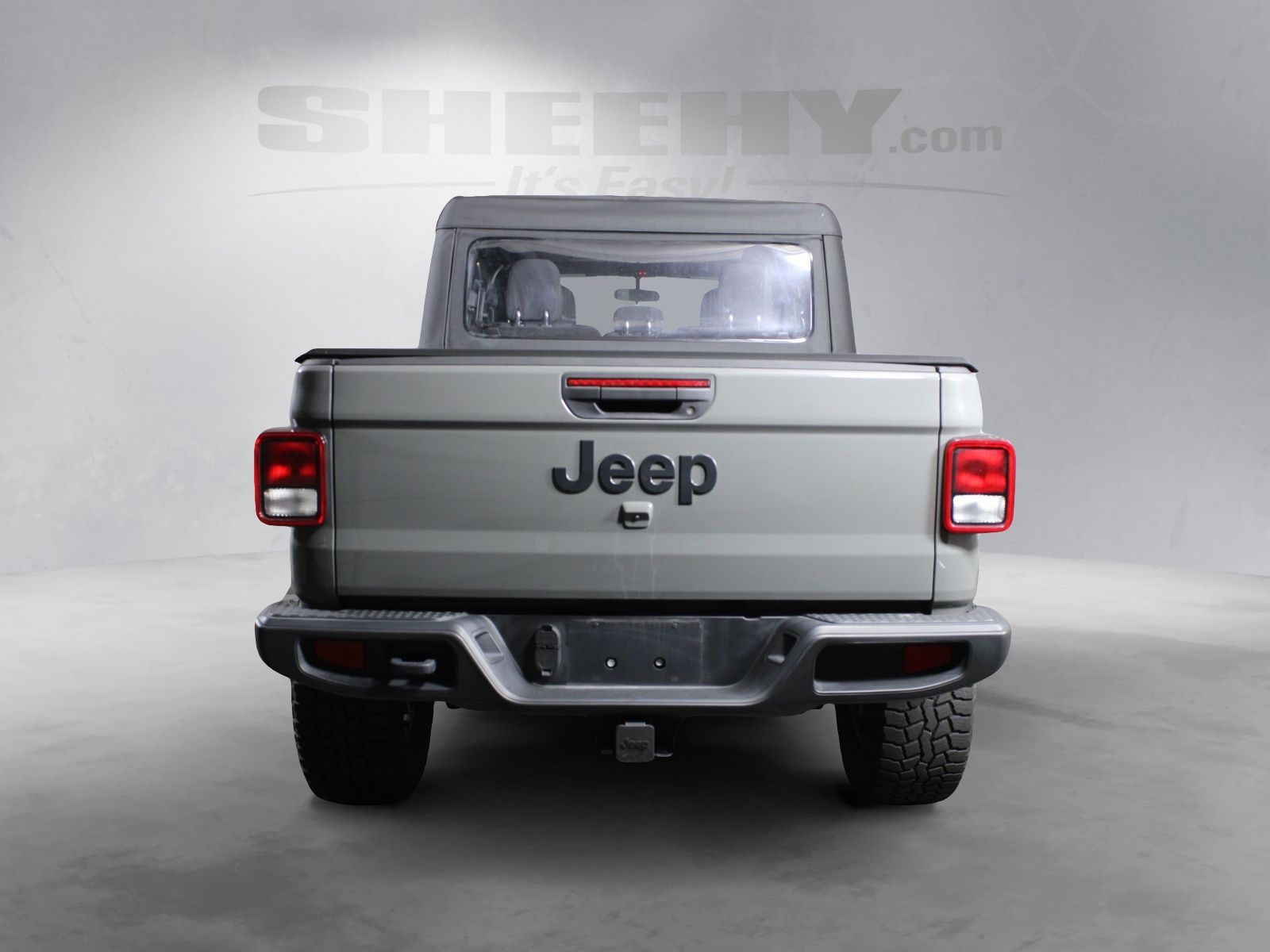 Used 2023 Gray Jeep Sport image 9