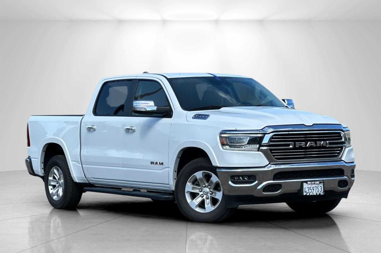 2022 RAM 1500 Laramie Crew Cab 4WD