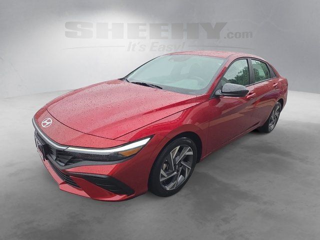 Used 2025 Red Hyundai SEL Sport image 16
