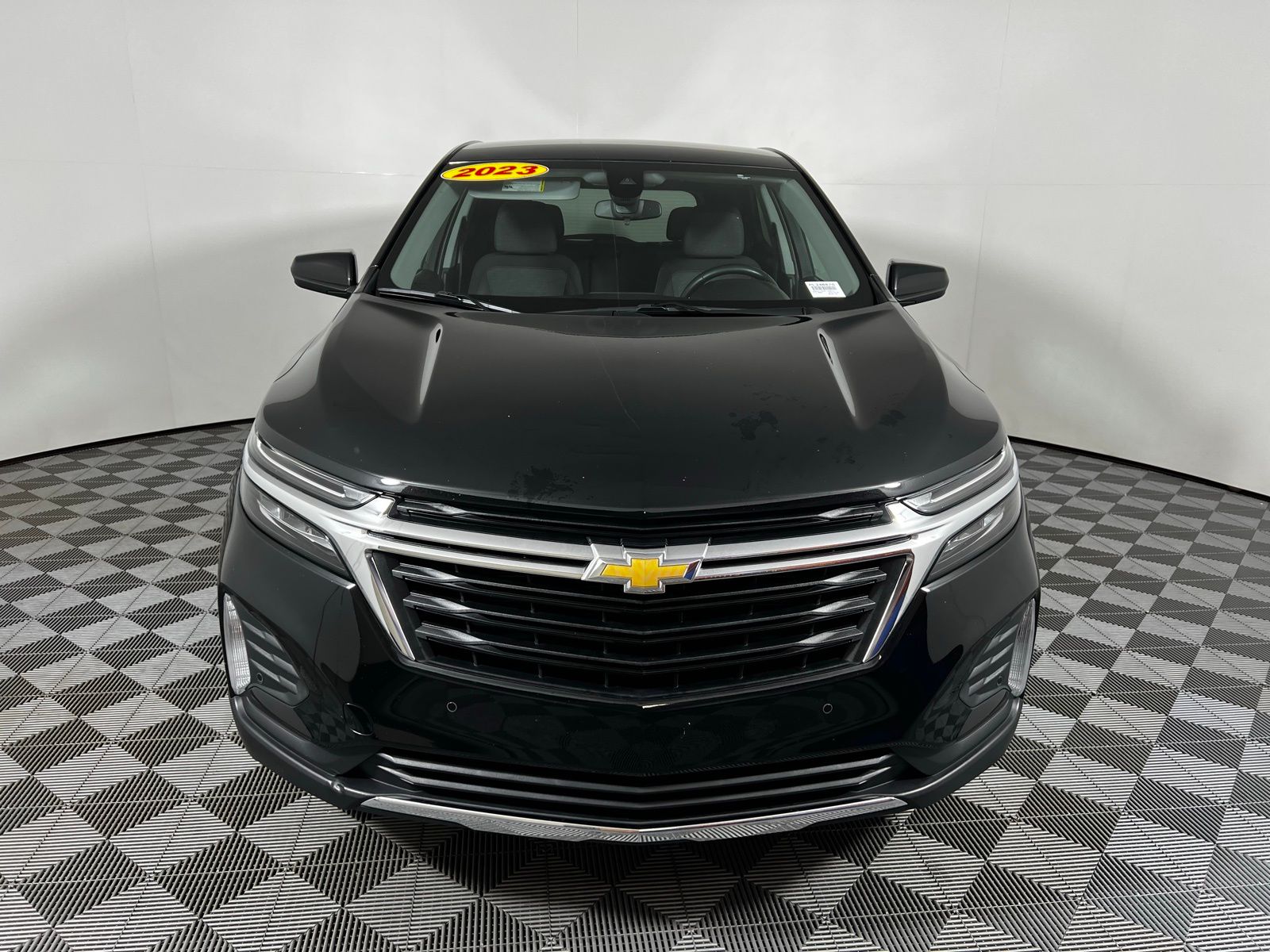 Thumbnail: 2023 Chevrolet Equinox - 2