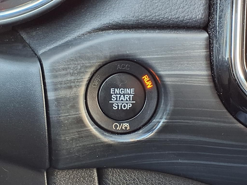 2019 Jeep Grand Cherokee Altitude Red at DeMontrond Auto Country