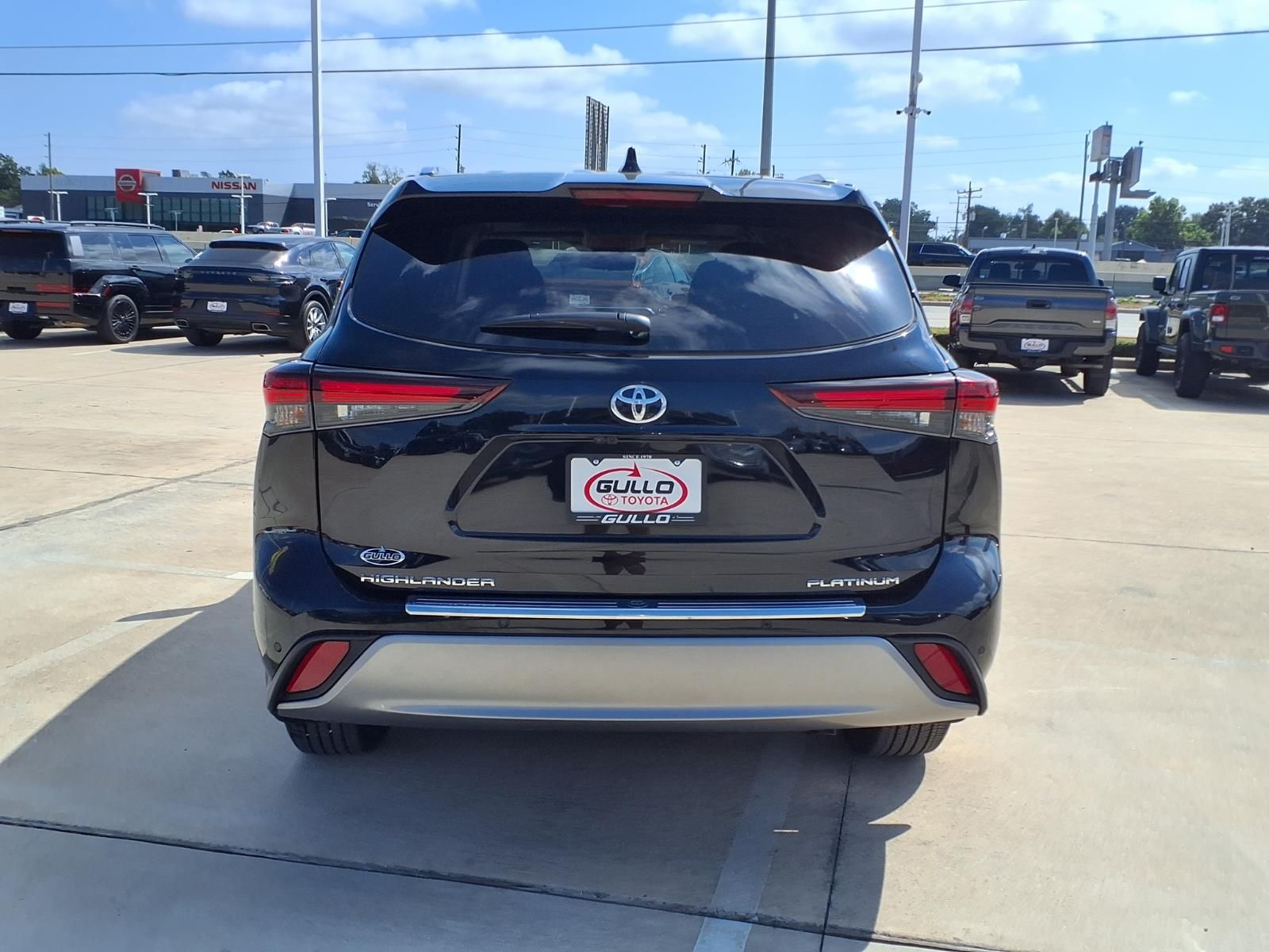 2024 Toyota Highlander Platinum Black at Toyota of Victoria