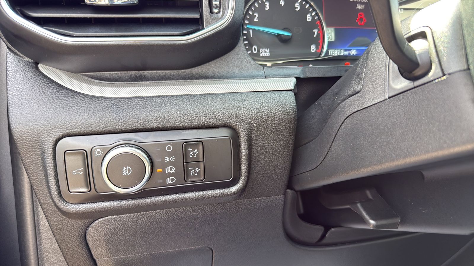 Used Car 2023 Ford Explorer  Xlt For Sale Under $35,000 In Austin, Texas