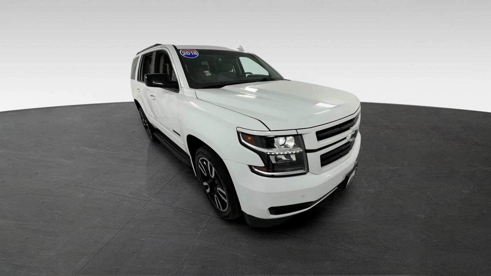 Summit White 2018 Chevrolet Tahoe SUV / Crossover Four-Wheel Drive