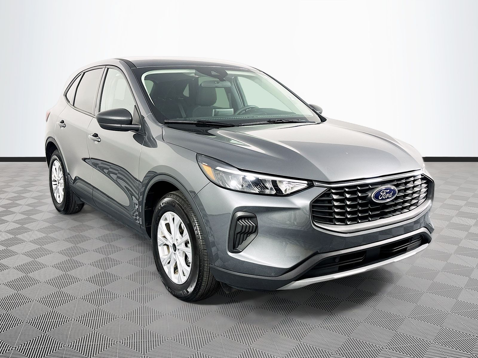 Gray Metallic 2025 Ford Escape SUV / Crossover Front-Wheel Drive 8-Speed Automatic