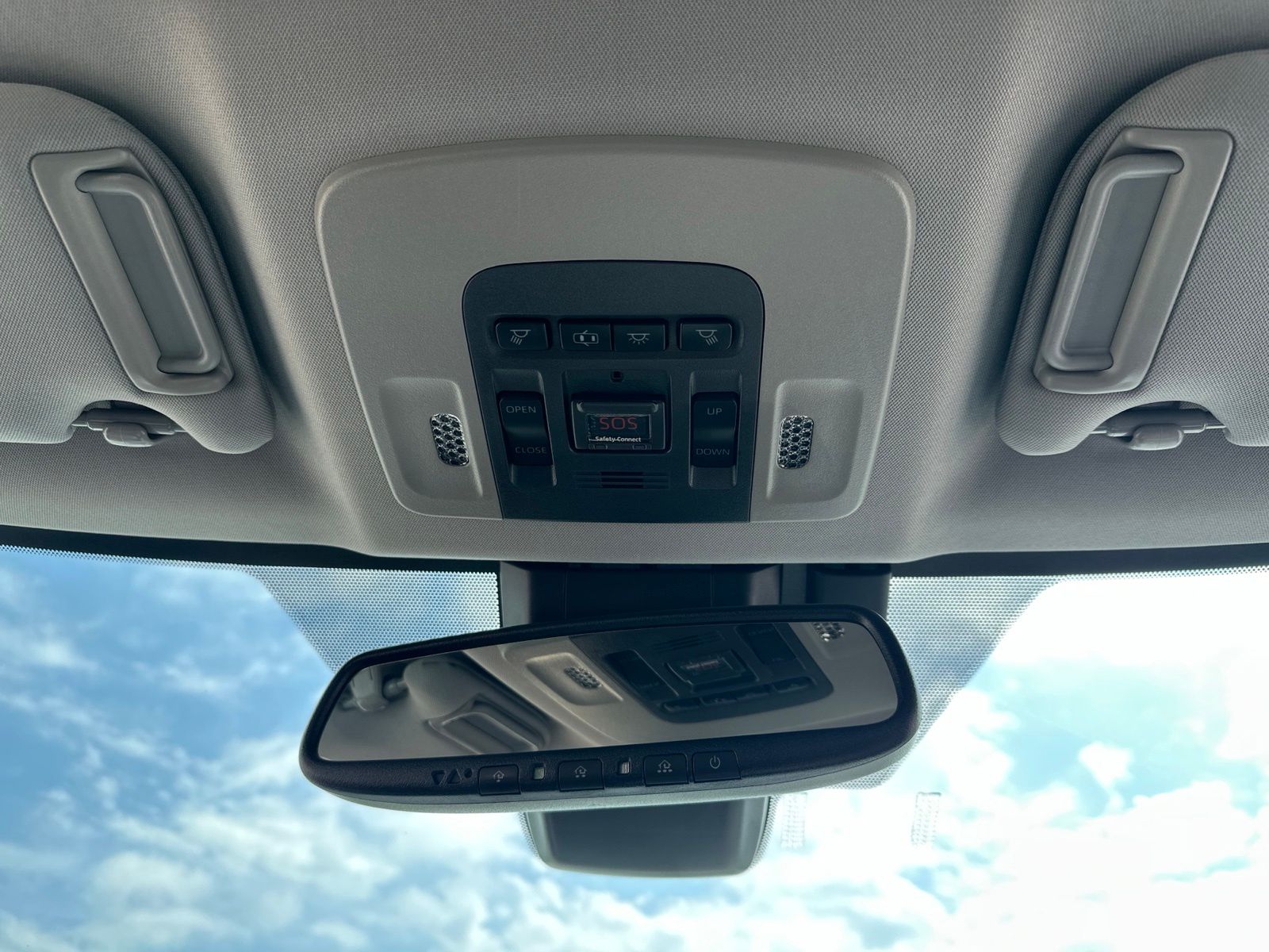 Used 2019 Blue Toyota XLE image 26