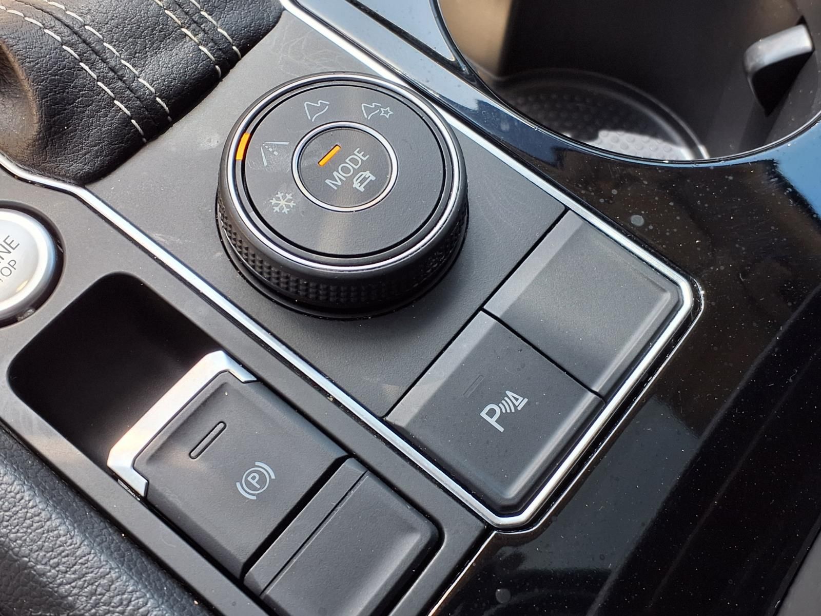 2022 Volkswagen Atlas SEL  at Bayway Cadillac of The Woodlands