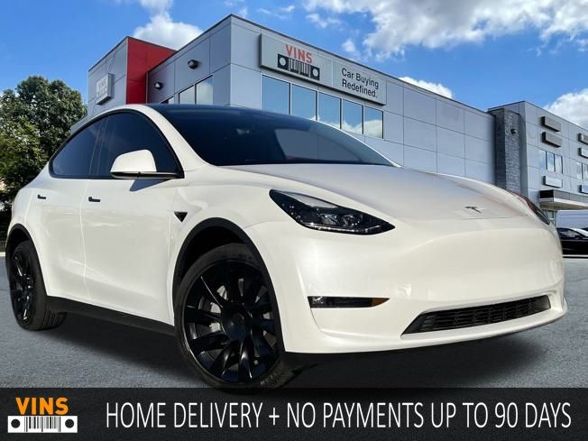 2023 Tesla Model Y Long Range's photo