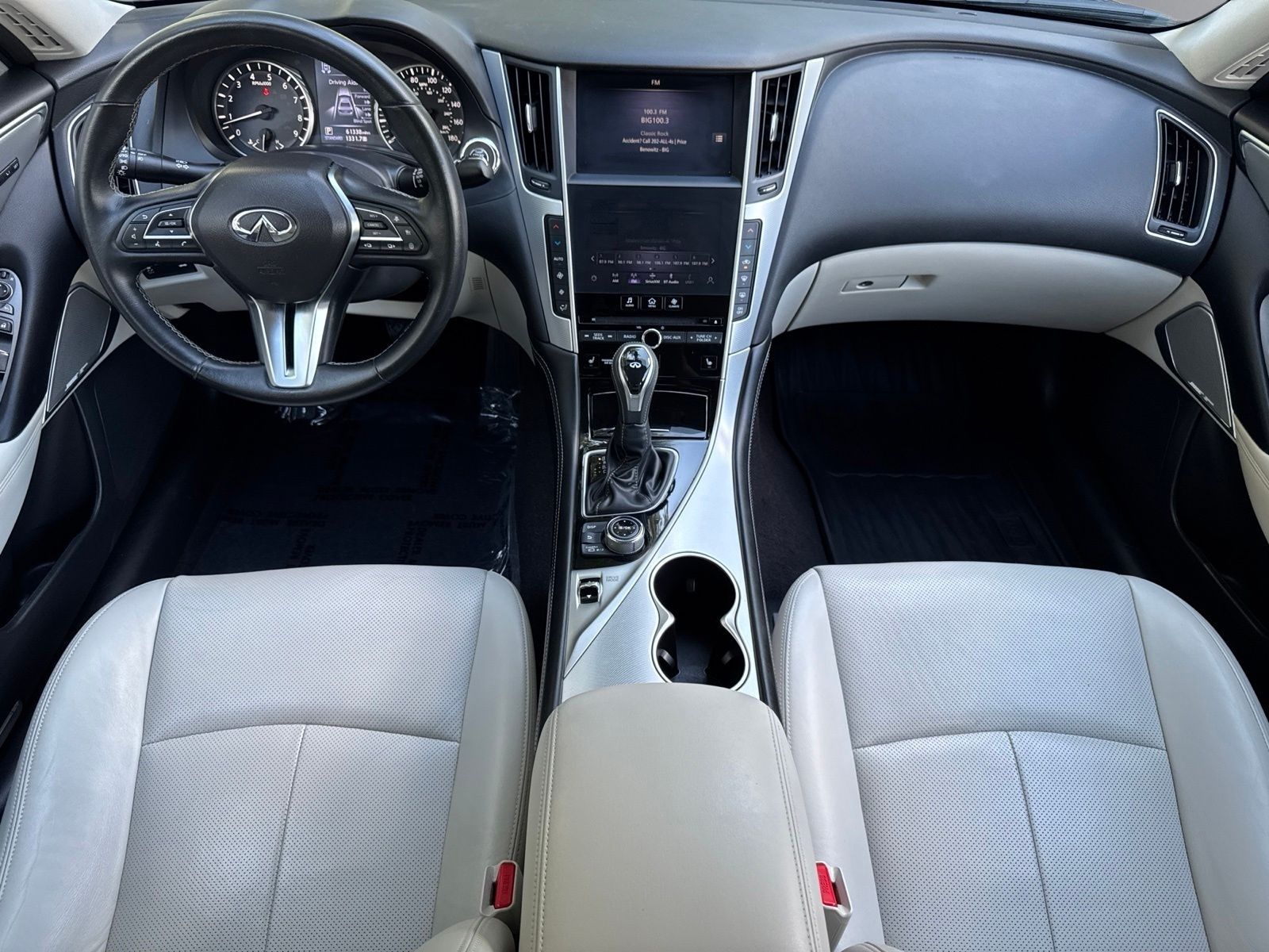 Used 2022 Grand Blue INFINITI LUXE image 3
