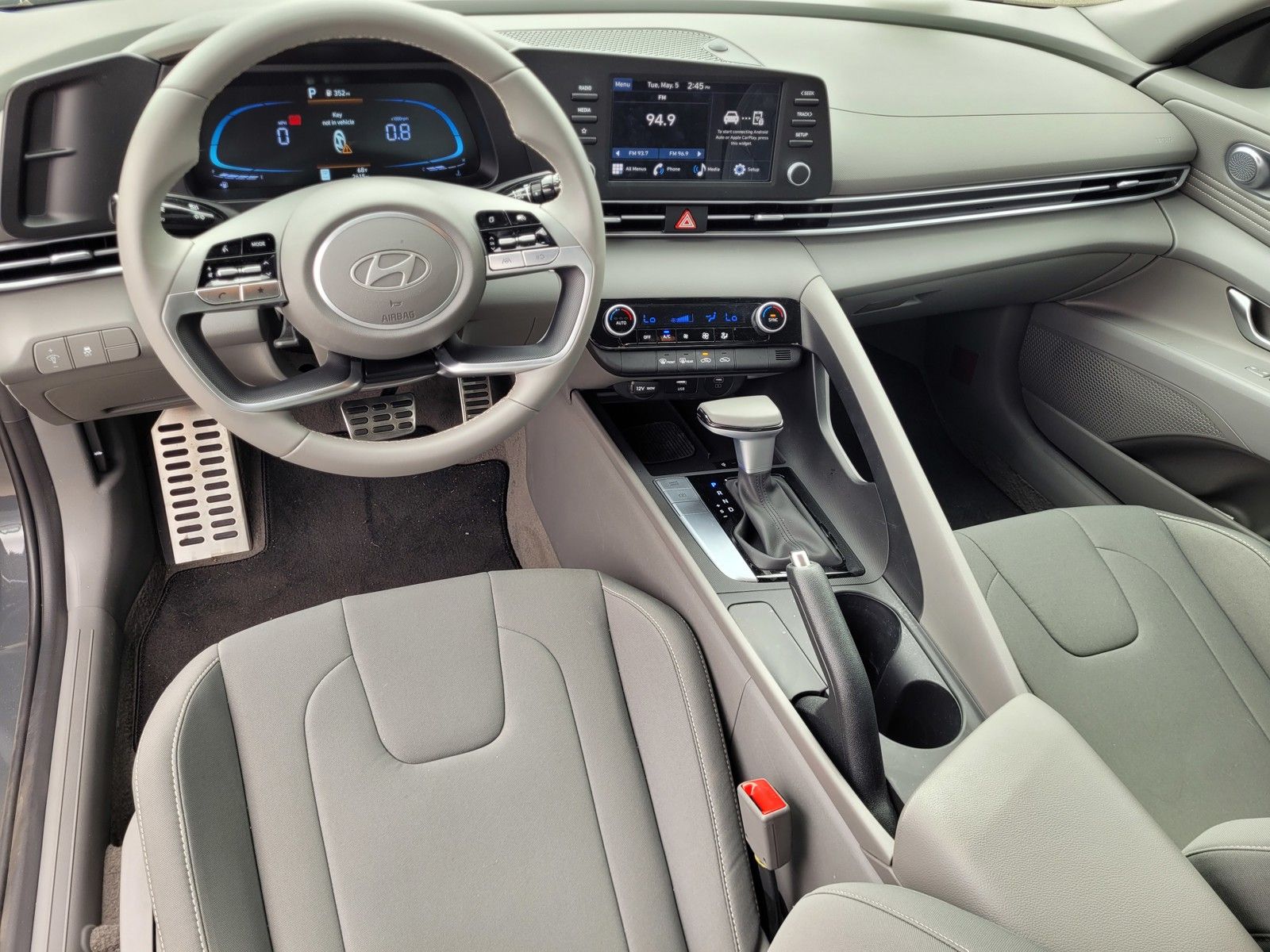 2026 Hyundai Elantra SEL Sport - Photo 17