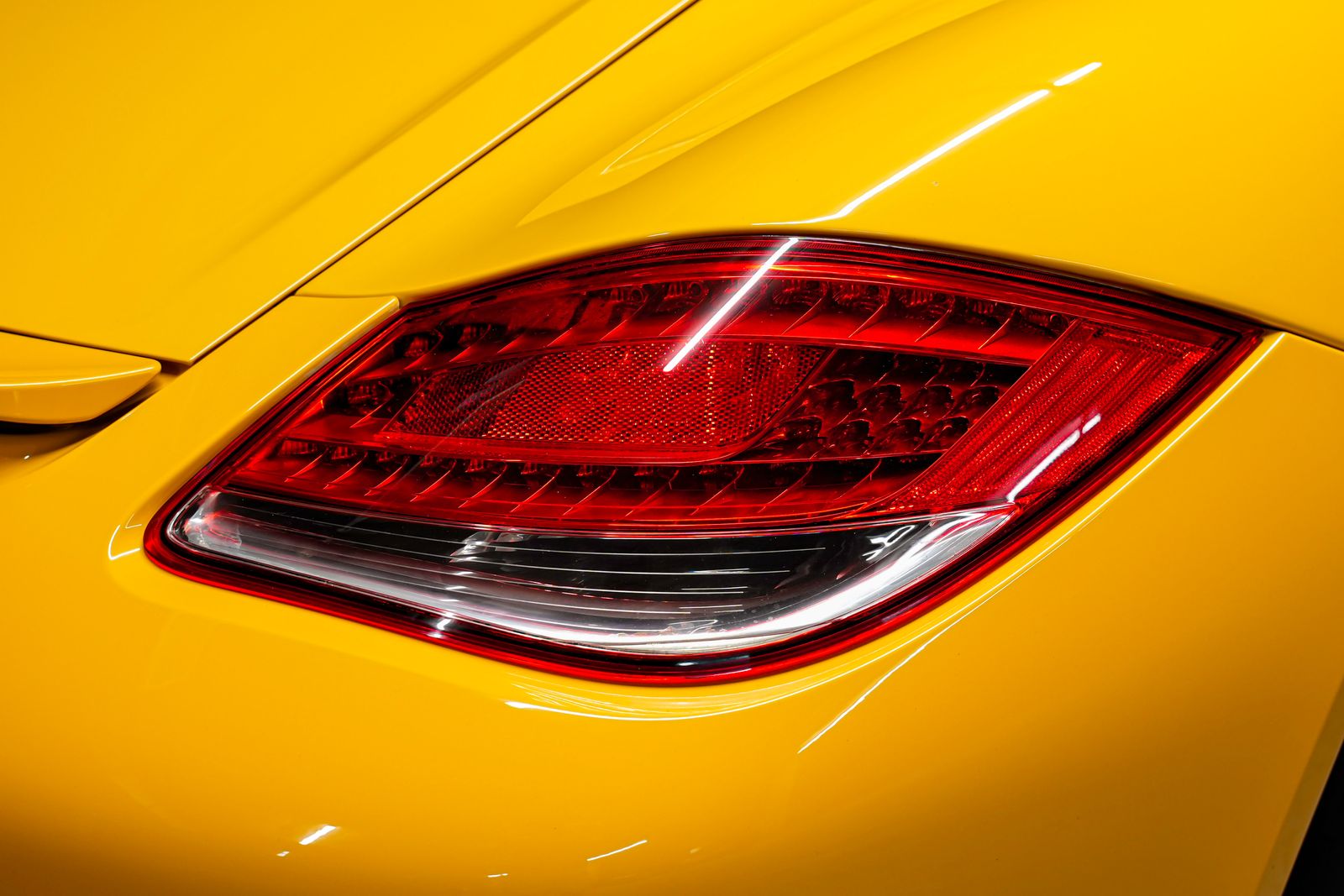 2011 Porsche Cayman S — photo 34