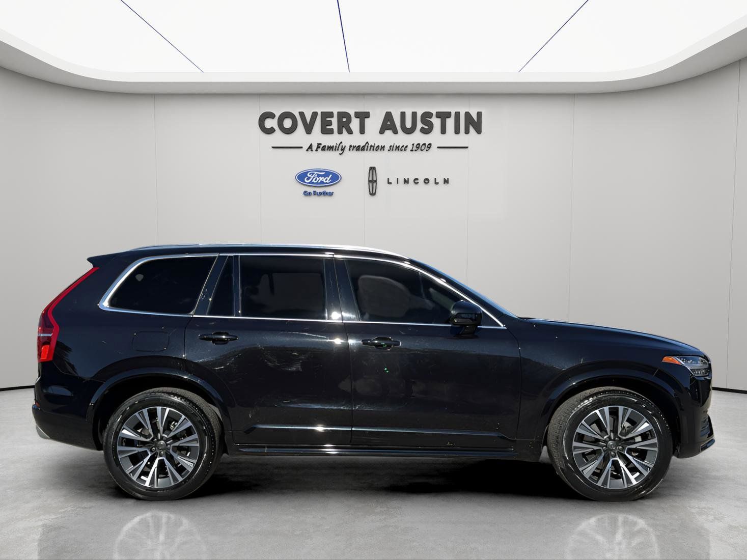Used Car 2021 Volvo Xc90  T6 Momentum For Sale Under $30,000 In Austin, Texas