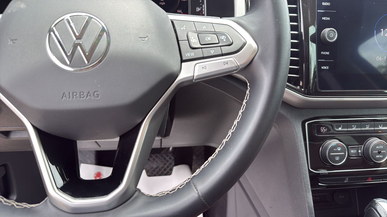Used Car 2022 Volkswagen Atlas  2.0t Se W/technology For Sale Under $25,000 In Austin, Texas