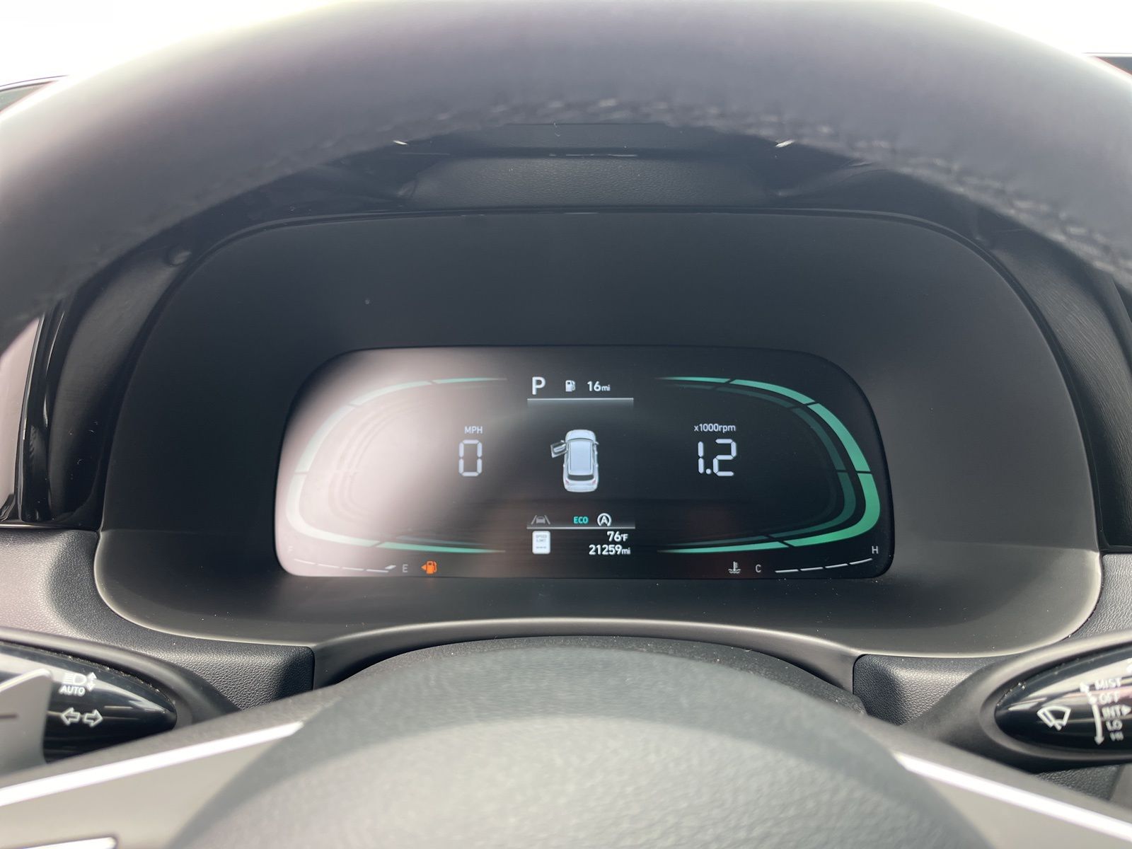 Used 2025 White Hyundai XRT image 14
