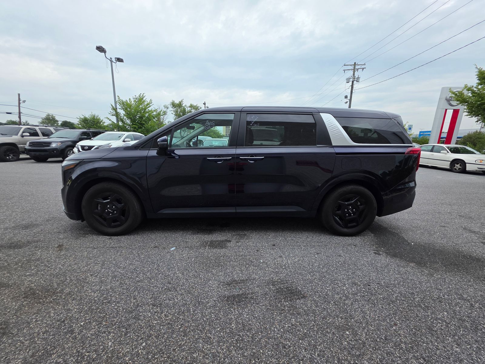 Used 2025 Blue Kia LXS image 6