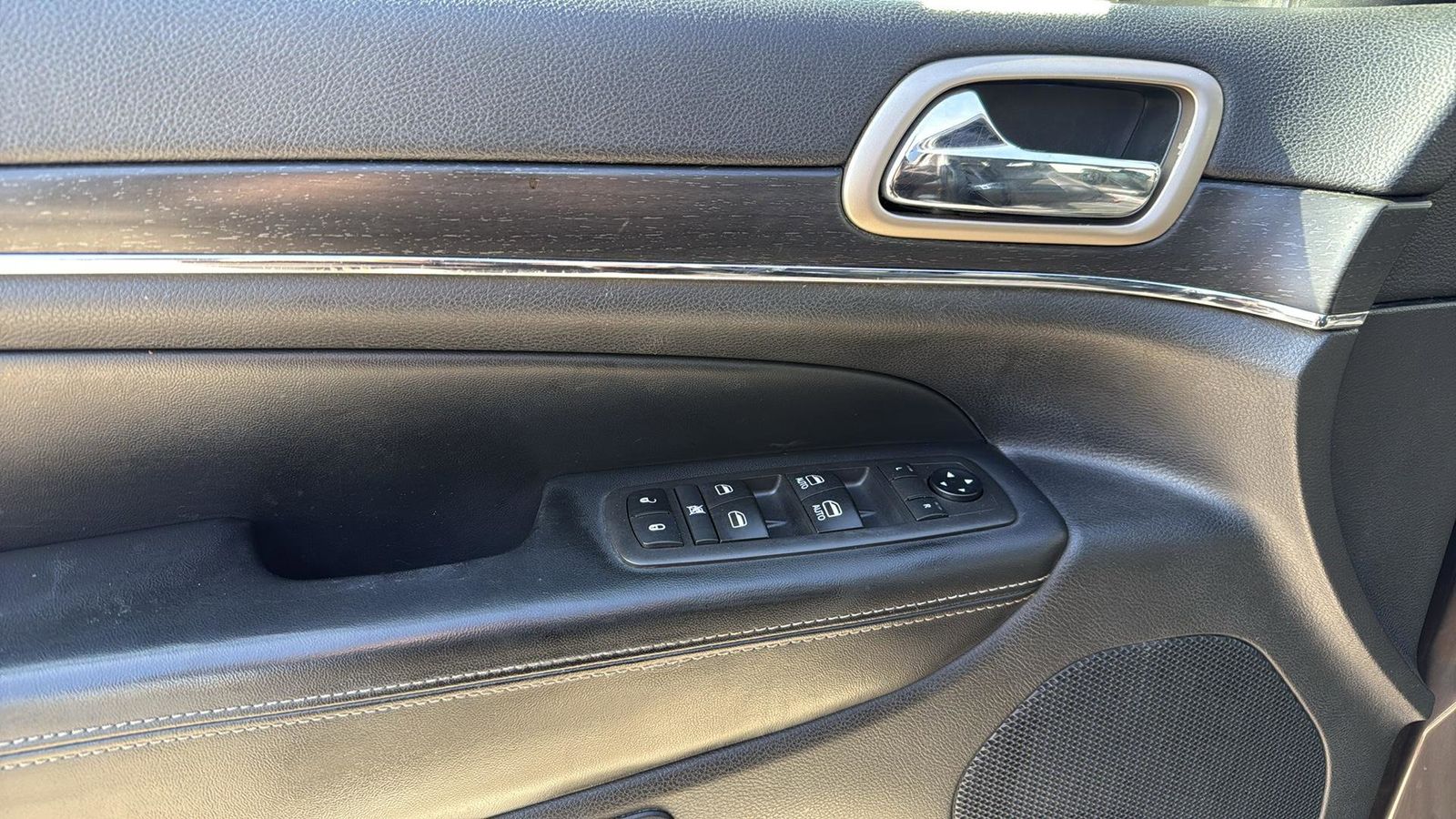 Used Car 2017 Jeep Grand Cherokee  Limited For Sale Under $12,000 In Austin, Texas