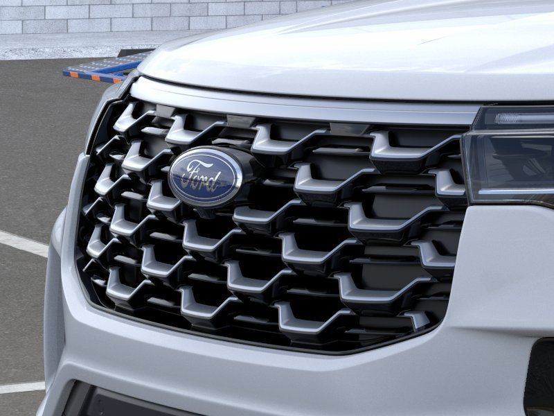 New 2026 Space White Metallic Ford Platinum image 17