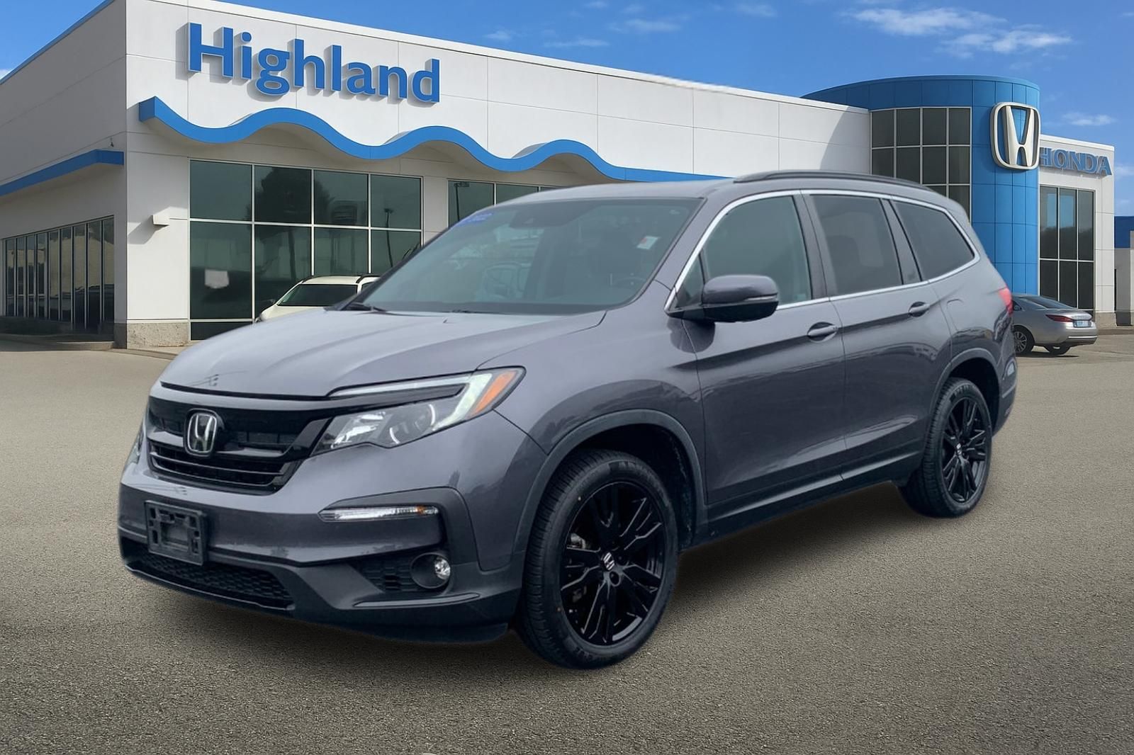 Gray (Modern Steel Metallic) 2022 Honda Pilot SUV / Crossover All-Wheel Drive 9-Speed Automatic