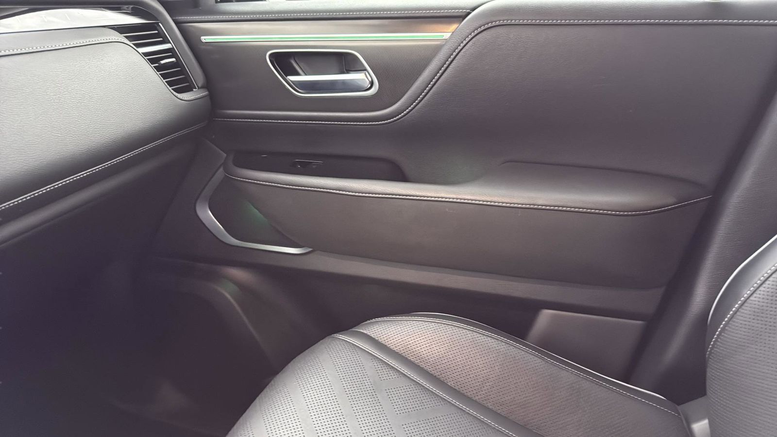 Used Car 2025 Infiniti Qx80  Luxe For Sale Under $80,000 In Austin, Texas