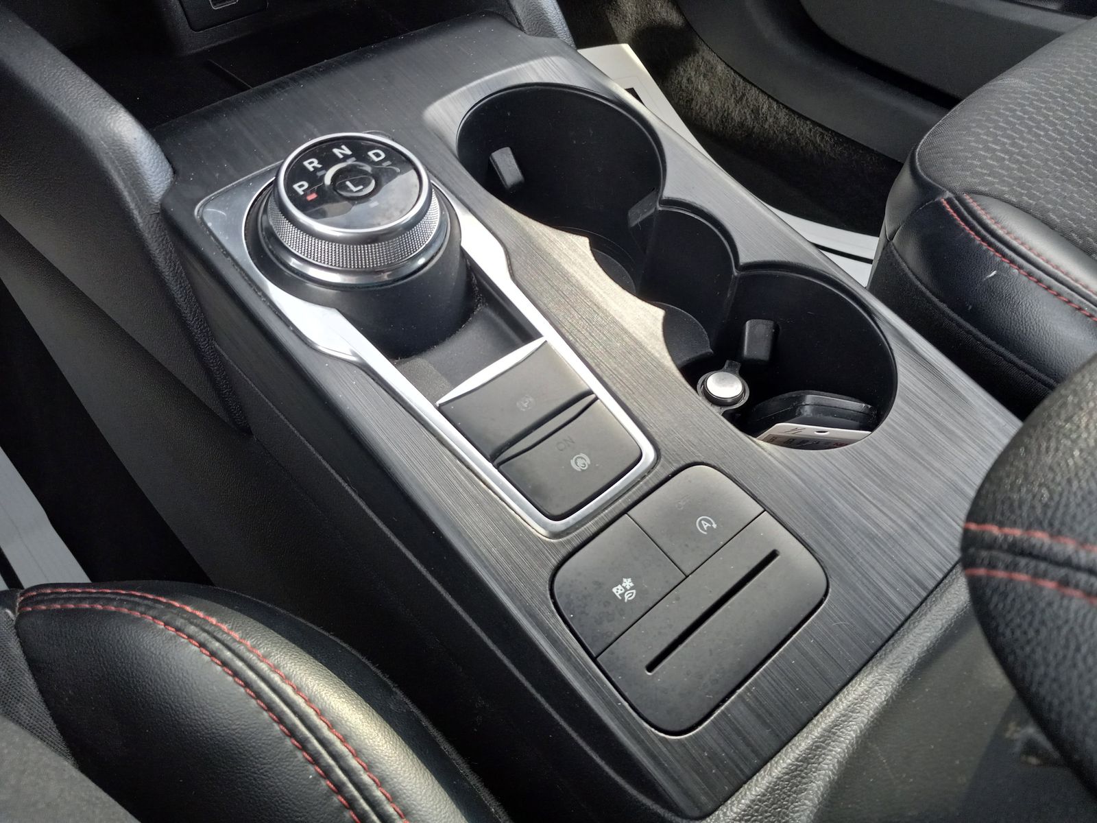 2024 Ford Escape image 24