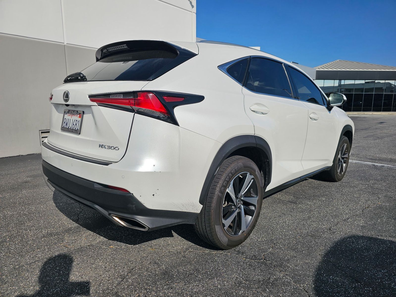 View vehicle photo 2