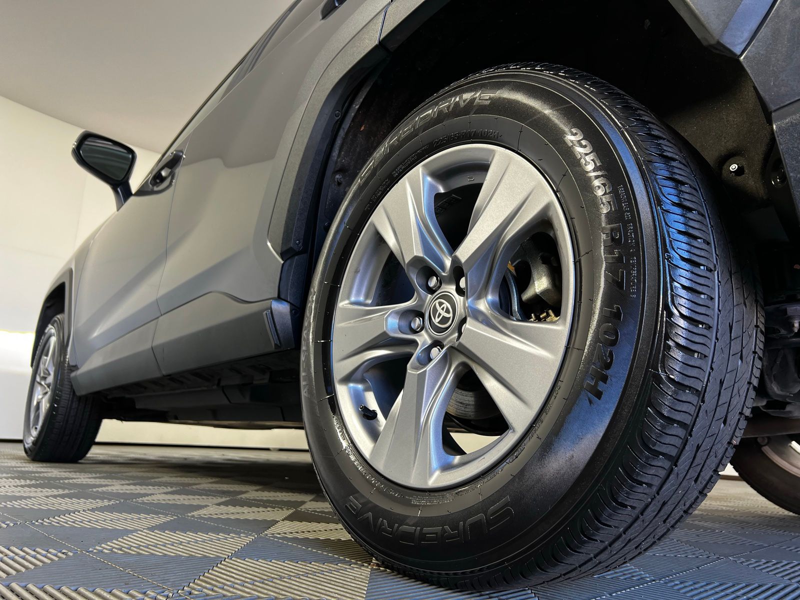 Thumbnail: 2024 Toyota RAV4 - 25