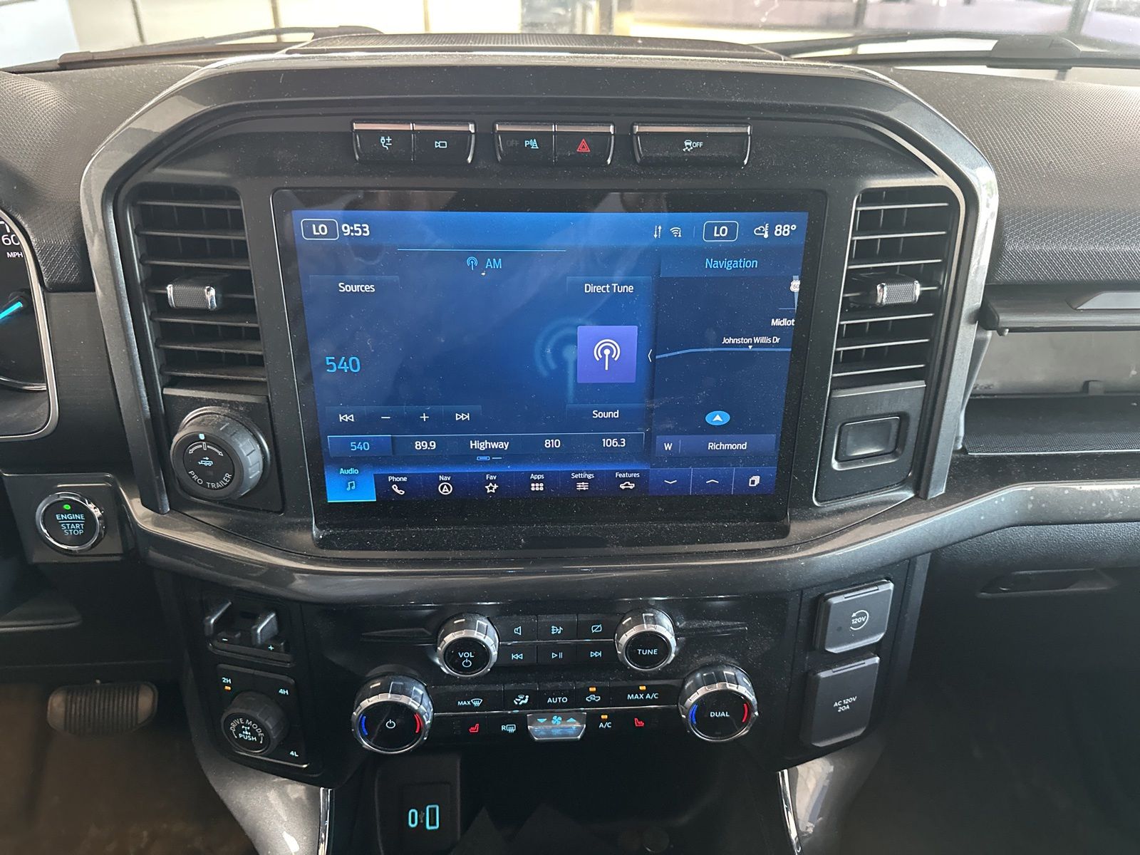 Certified Used 2023 Iconic Silver Metallic Ford XLT image 5