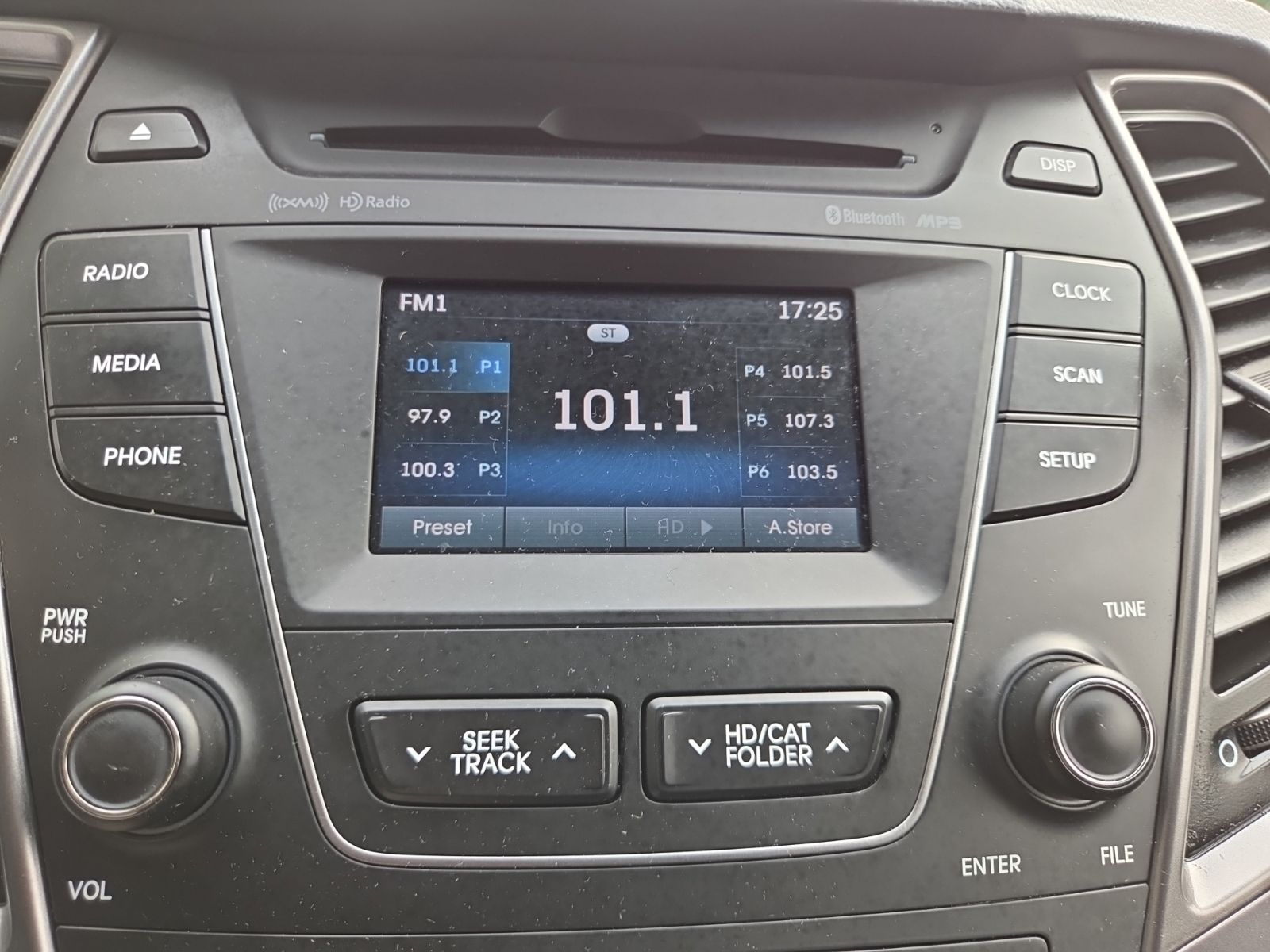 Used 2013 Black Hyundai 2.0L Turbo image 21