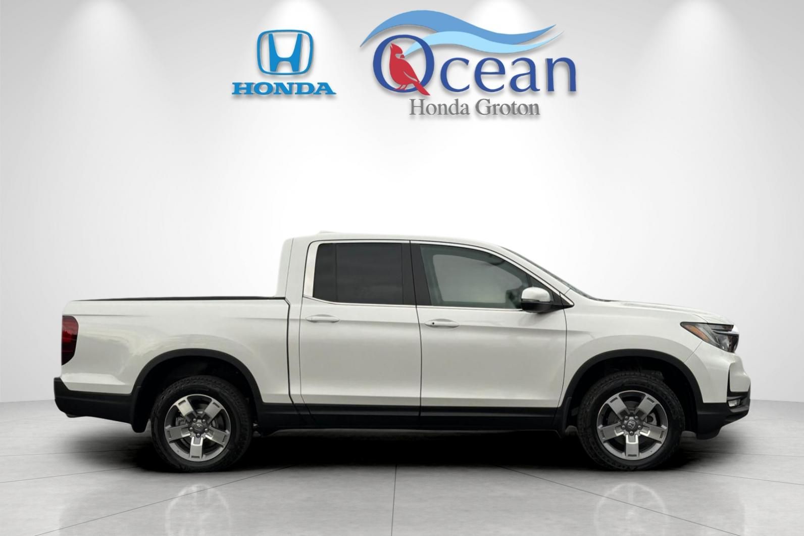 New 2026 White Honda RTL image 6
