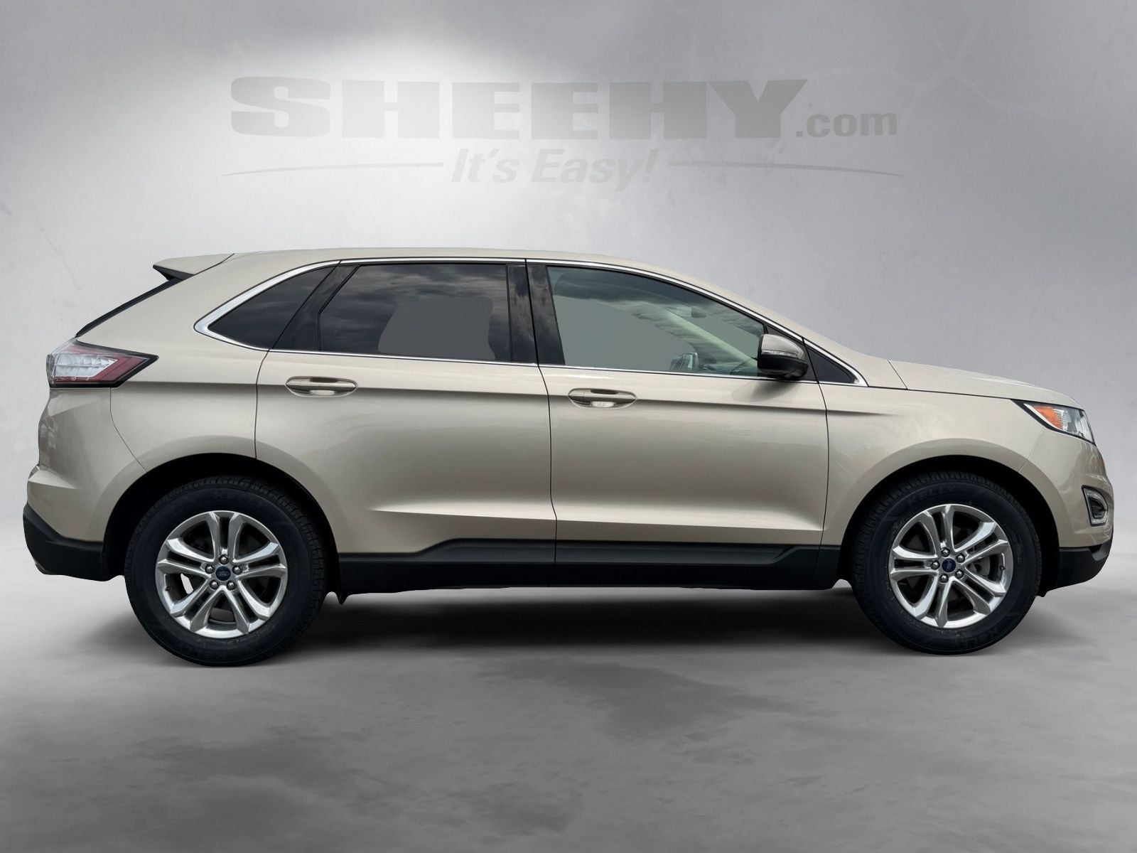 Certified Used 2018 White Gold Metallic Ford SEL image 10