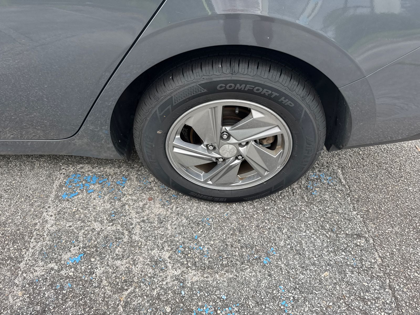 Used 2024 Gray Hyundai SE image 19