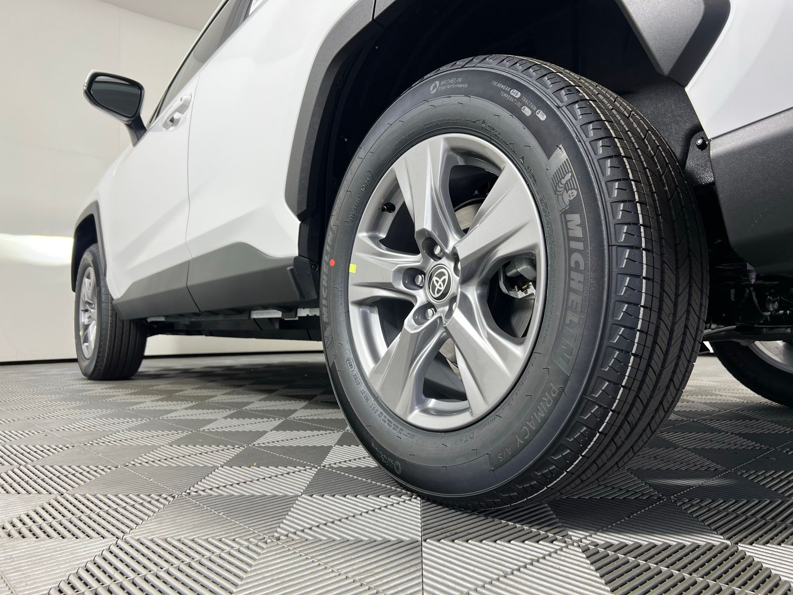 Thumbnail: 2025 Toyota RAV4 - 24
