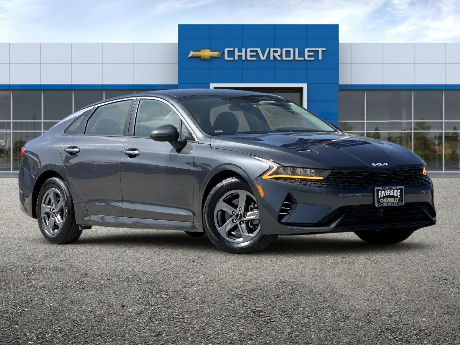 Used 2023 Gray Kia LXS image 2