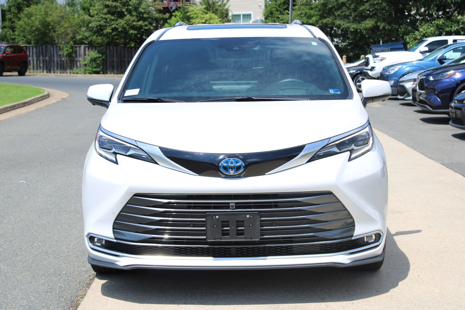 Used 2025 Beige Toyota Platinum image 2