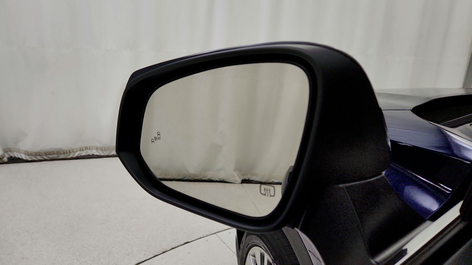 Used 2023  Toyota Platinum image 28