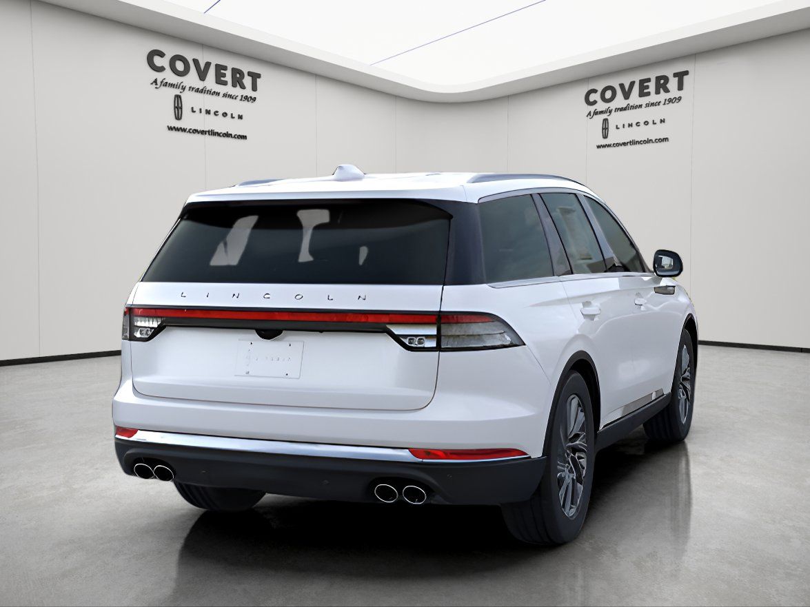 New 2026 White Lincoln Premiere image 8