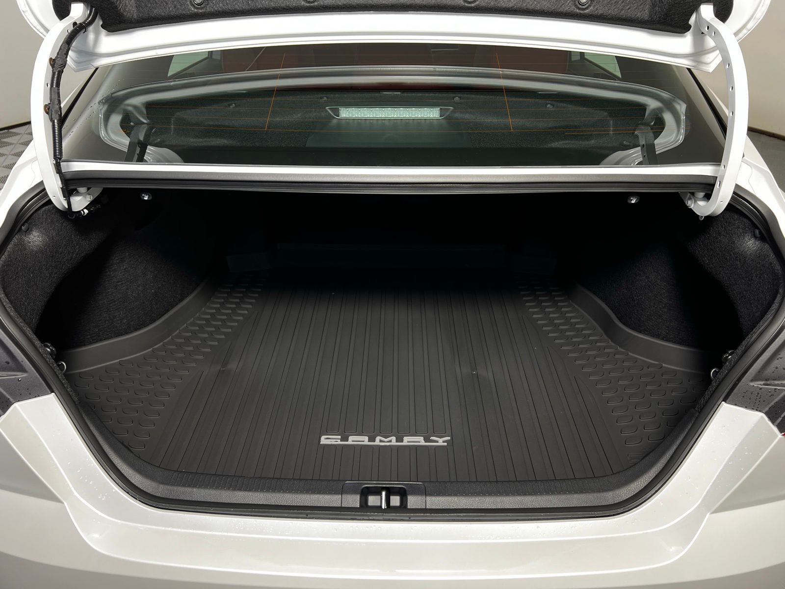 Thumbnail: 2026 Toyota Camry - 21